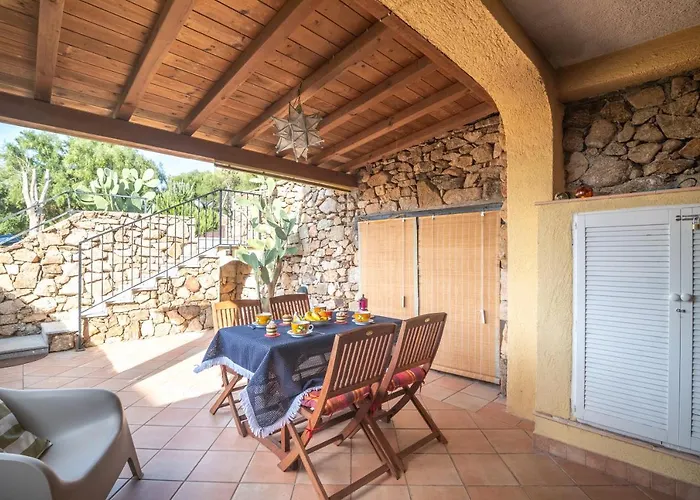 Appartement Giotto In Sardegna With Shared Pool - Happy *